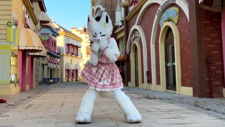 My favorite brain✿✿ヽ(°▽°)ノ✿, I wish you all a happy winter vacation and a happy New Year〖home dance〗