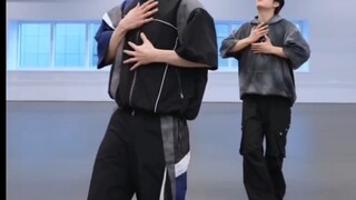 【黄铉辰】看得出他是公主