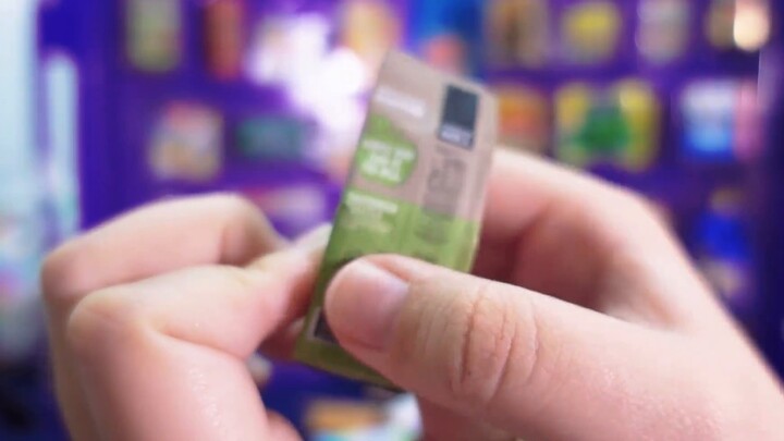 Real supermarket blind box display