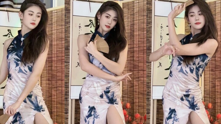 “你撑把小纸伞，叹姻缘太婉转”-雨下一整晚