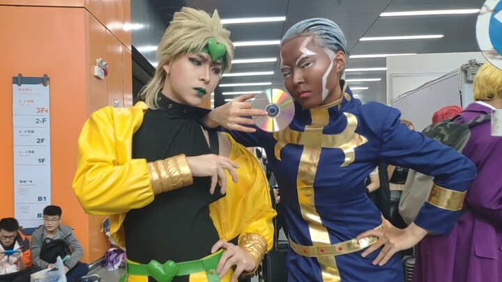 Daily|JOJO|Cosplay as Dio in the Comicon:super interesting