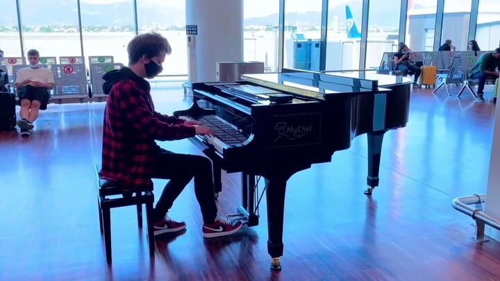 Permainan Piano Bandara - Una Mattina