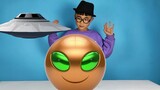 Piring terbang alien turun dengan telur alien dan menyulap pistol mainan yang menyenangkan untuk Oza