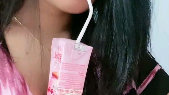 minum susu cap nona 😀😀😀😂