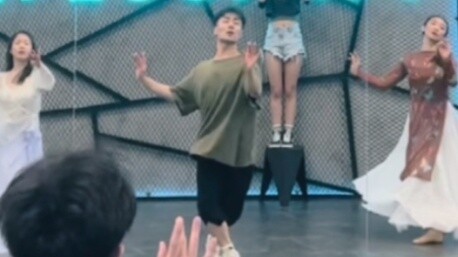 【Bai Xiaobai】《ไม่ต้องกังวลเรื่องเวลา》ตัวอย่างห้องซ้อมเต้นสไตล์จีน