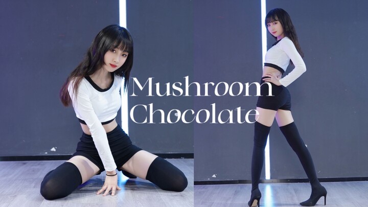 Knee pain! ❤Stilettos challenge Spicy Lisa's Mushroom Chocolate!❤