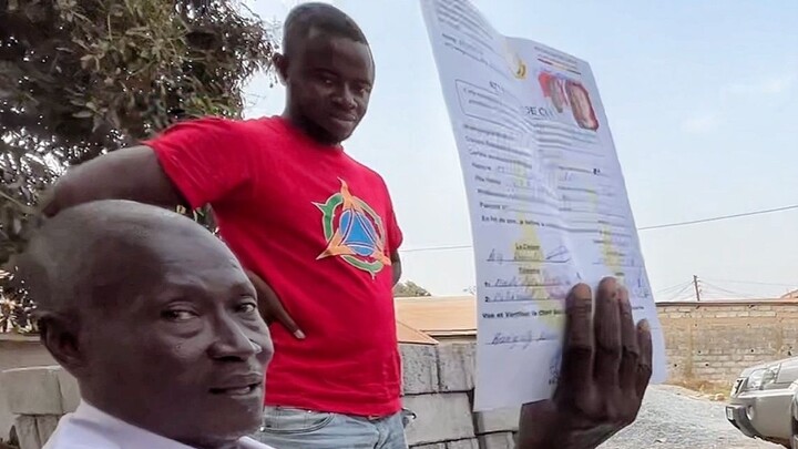 I bought land for the little monkey and built a house. I got the transaction certificate of permanen