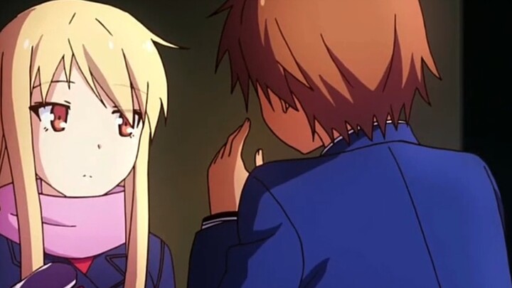 "What's hidden in Mashiro-chan's bag~"