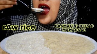 RAW RICE EATING || RAW BASMATI RICE |MAKAN BERAS MENTAH|BERAS BASMATI DICAMPUR BERAS INDO ENAK GUYS