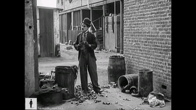 Charlie Chaplin - The Kid - Fight Scene - Bilibili
