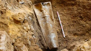 Archaeologists Uncovered This 350 Year Old Coffin – and the Corpse Lying Inside Left Them Awestruck