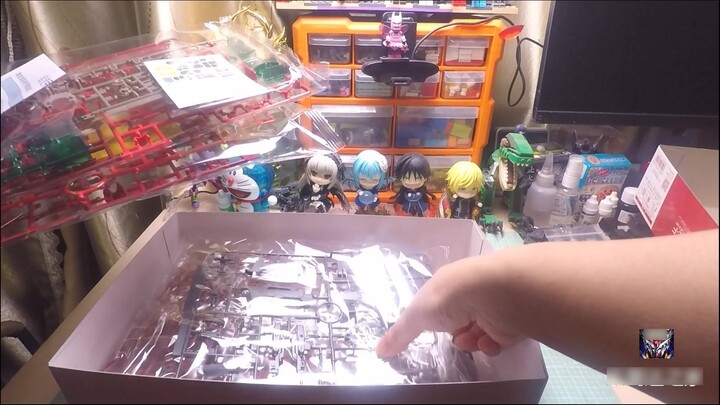 Unboxing: How much can a Gundam model toy with a total value of about 3,000 yuan get?