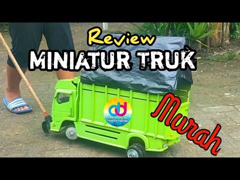 Review miniatur truk hijau oleng