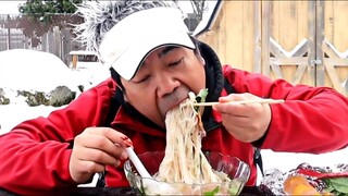 BEEF NOODLE SOUP VIETNAMESE SOUP PHO MUST TRY GRABE SOBRANG SARAP