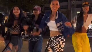 Gadis-gadis sangat keren saat menarikan tarian ini. Tarian hiphop Harlem sangat keren!