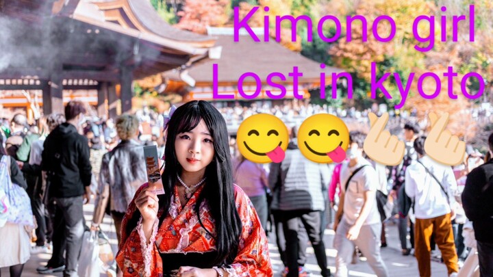 wearing kimono walk in kyoto