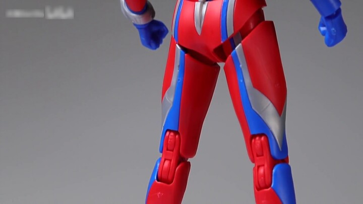 มันเป็นการดำรงอยู่ที่เหนือกว่า SHF หรือเป็นเพียงการหยุดนิ่ง Bandai FRS Ultraman Zero