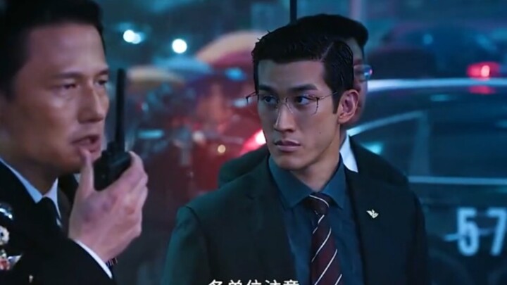 还是有钱有权好啊哈哈哈哈