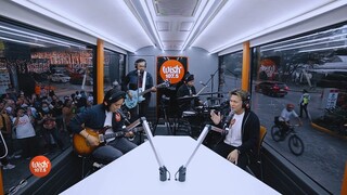 Sponge Cola performs “Nakapagtataka" LIVE on Wish 107.5 Bus