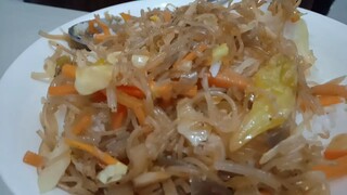 Pancit Bihon sa kanin.. Masarap pala.😋😋😋