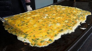 / giant rolled omelette - korean street food