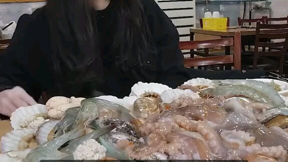 Tzuyang seafood mukbang 🍢🦞