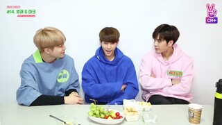 got7 Jackson show live vlive with Youngjae  Mark