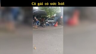 Nghe nói anh thích cô gái có sức hút