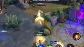 LIEN QUAN MOBILE | Đội bạn né ngay đi, đừng để anh nóng