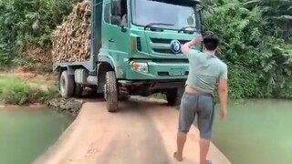 Người này dám chỉ huy, người kia dám lái xe