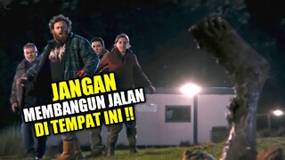 PEKERJA PROYEK BERHADAPAN DENGAN MAKHLUK PEMANGSA MANUSIA, AKIBAT  MEMBANGUN JALAN DI ATAS KUBURAN