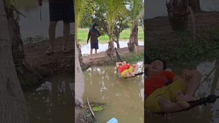 กำลังหลับสบายเลย #ตลกฮาฮา #ตลก #คลายเครียด #funny #comedy #laugh #haha #viralvideo #shorts #ขบขัน