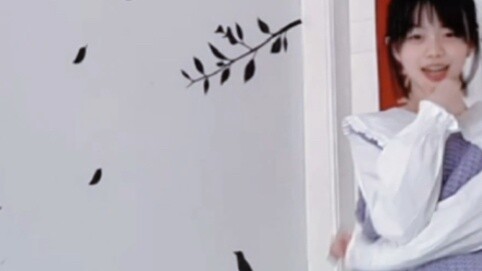 นักเรียนมัธยมต้นวัย 14 ปี เต้นคัฟเวอร์เพลง "Smiley" ของชเว เยนา