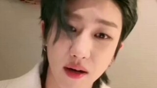 Xu Minghao: Thẻ nhỏ tự in à?