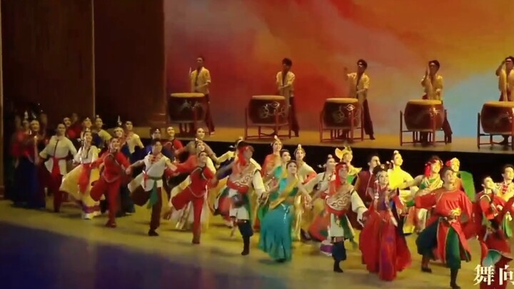 【Beijing Dance Academy 70th Anniversary】Touching ending of folk dance (my favorite part of the whole