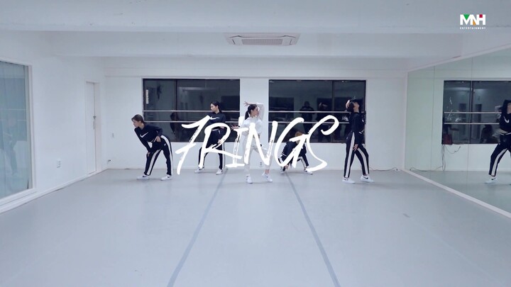 Dance cover dengan lagu Ariana Grande - "7rings"