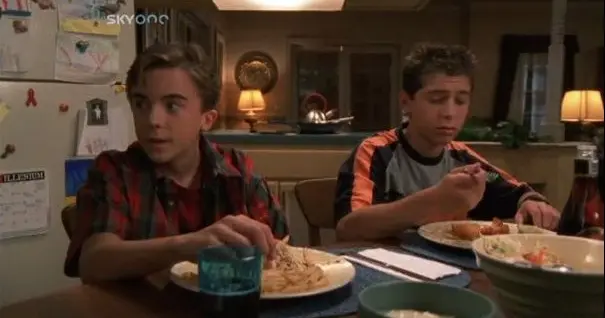 Malcolm in the Middle - Season 2 Episode 4 - Dinner Out - Bilibili - Malcolm In The Middle Season 2 Episode 13