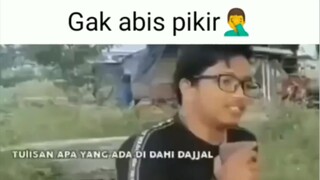 tulis apa yg ada di dahi Dajjal? Oya siapa yg tau