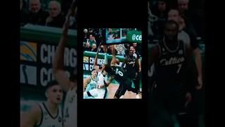 Jayson Tatum dunk on Giannis #meme #funny #dunking #viral #jaysontatum #giannis #basketball￼￼