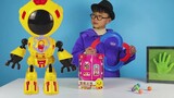 Robot membawa Ozawa mainan rumah bermain baru yang menyenangkan, serta stiker dan mainan model makan