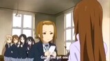 Ritsu Tainaka eats paper