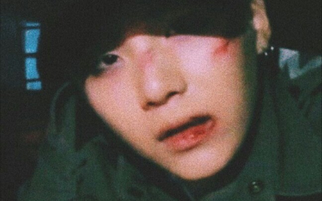 [Min Yoongi] "Em muốn cùng anh trở thành quỷ dữ nơi địa ngục không?"