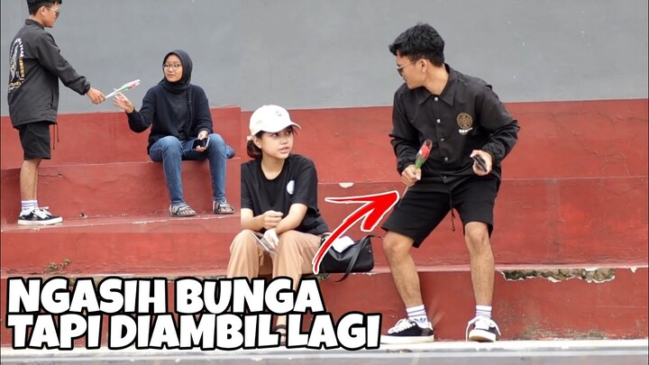 NGASIH BUNGA TAPI DI AMBIL LAGI PASANG MUKA JUDES🤣 | Adegan FTV Gk Romantis
