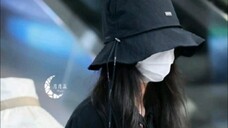 The fan club photographed Yang Zi appearing at the Beijing airport on 9.10❤piupiu is here to pick he