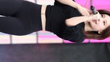 Sexy yoga class Korean beauty in leggings dancing