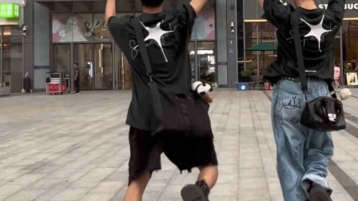 The way kpop people choose to walk this month