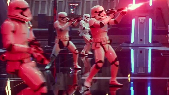 A review of the famous special effects scenes in Star Wars 9
