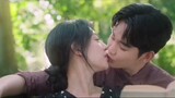 “Queen Of Tears" kiss scene between Baek Hyun-woo and Hong Hae-in