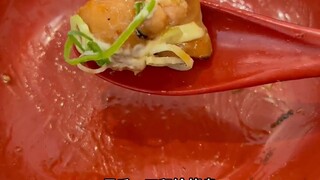 Kolaborasi makanan Jepang dan Kimetsu no Yaiba?! Mangkuk nasi Tanjiro dan gambarnya terlalu berbeda.