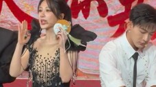 Mùa thứ hai của "Sauvignon Blanc" của Yang Zi được phát sóng trực tiếp lúc 07:11. Mùa thứ hai rất bu